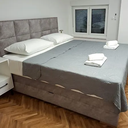 Apartman Marta 3
