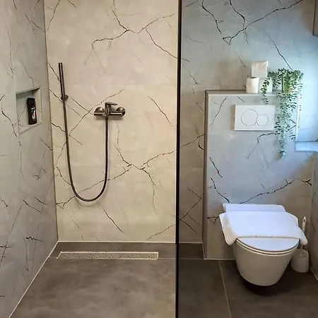 Marta 3 Apartment Makarska